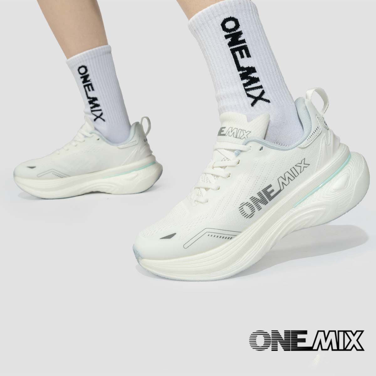 ONEMIX 新しい衝撃吸収性と耐摩耗性の男性ランニングシュ - Reflective Night Running Shoes のレビューと価格