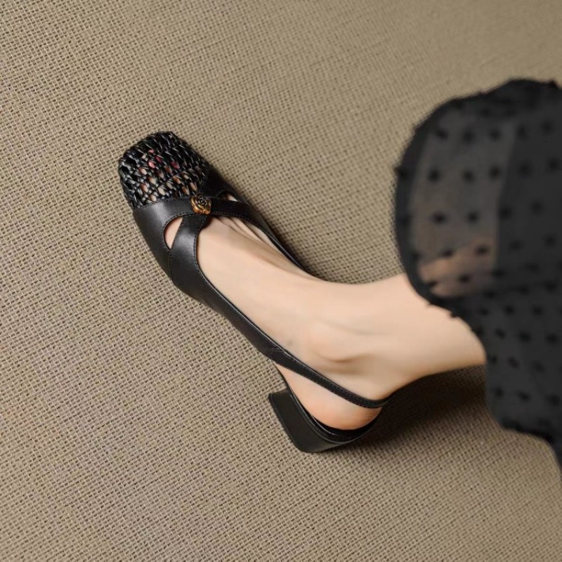 レディース フレンチスタイル クローズドトゥ サンダル、チャ - Sandals のレビューと価格