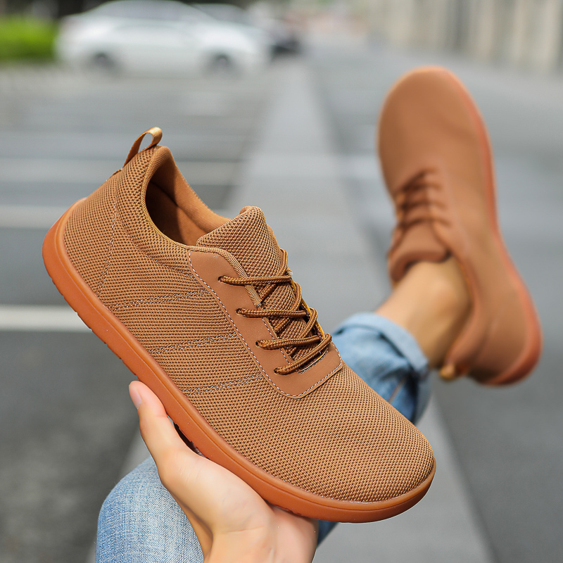 ミニマリストスニーカー男性用ワイドトゥベアフットウォーキング - Wide Toe Box Running Sneakers のレビューと価格