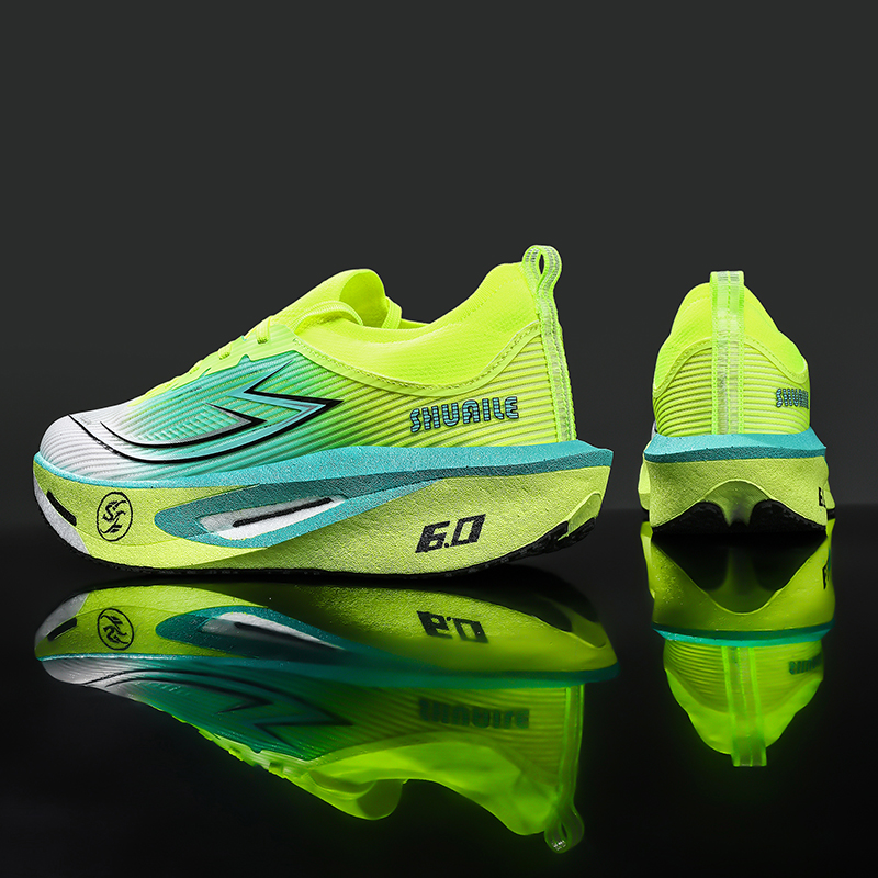 マラソンメンズランニングシューズカーボンボード特殊スポーツ通 - Waterproof Goretex Running Shoes のレビューと価格