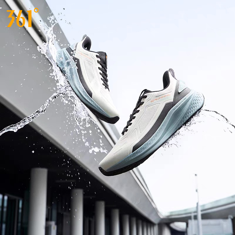 361 度ウィングブレードレインブロックメンズランニングシュ - Waterproof Goretex Running Shoes のレビューと価格