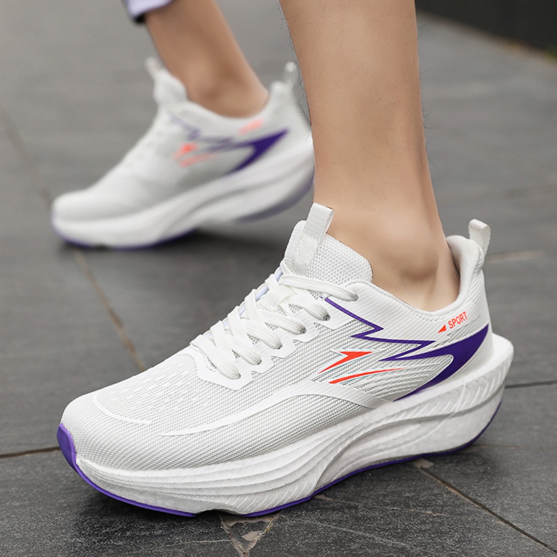 男女兼用カーボンプレートマラソンランニングシューズ 通気性  - Carbon Plate Marathon Racing Shoes のレビューと価格